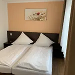 Schnitzelhaus Und Stadt Rosbach Gasthuis 3*
