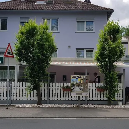 Guest house Schnitzelhaus Und Stadt Rosbach Rosbach vor der Hohe