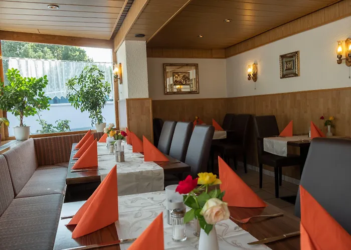 Pensión Schnitzelhaus Und Stadt Rosbach Rosbach vor der Höhe