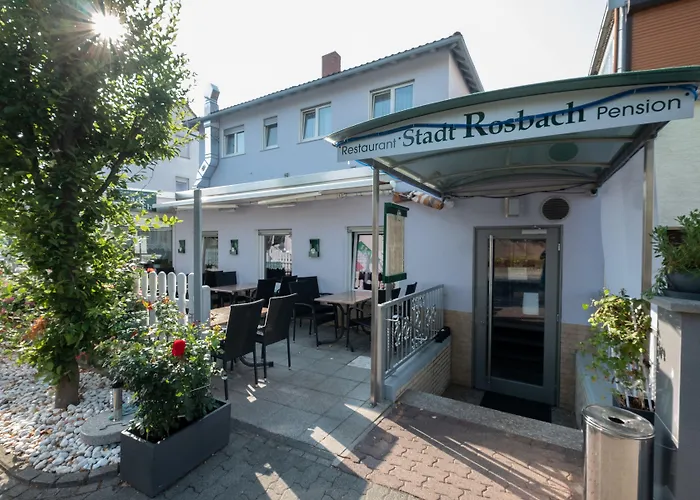 Schnitzelhaus Und Stadt Rosbach Rosbach vor der Höhe